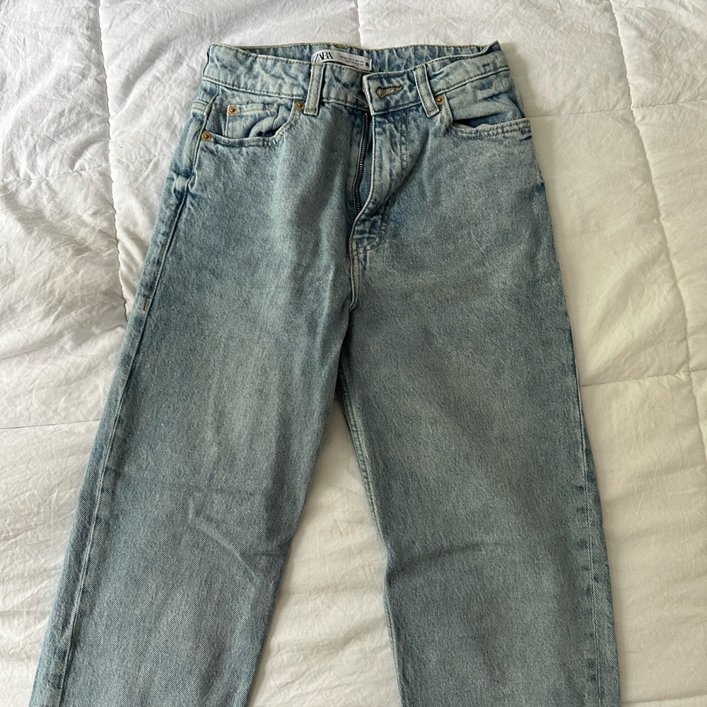 Woman’s  Light Blue straight leg Jeans